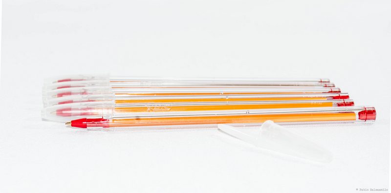 CANETA ESFEROGRAFICA CRISTAL FINA 0,7 VERMELHA 886650 - BIC